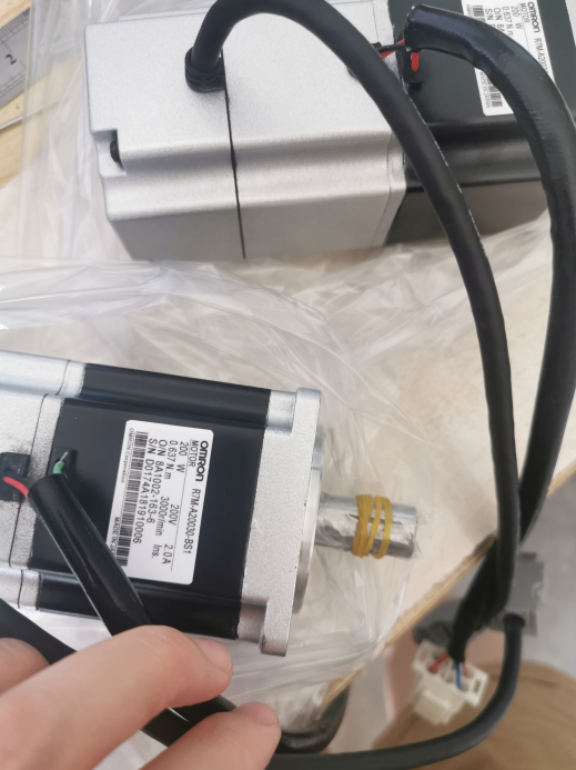Omr Cncjapan Plc Ac Servo Motor R7M-A20030-BS1  Original