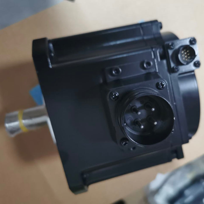 Omron CncjapanServo Motor R88M-1M1K020C-S2  Original